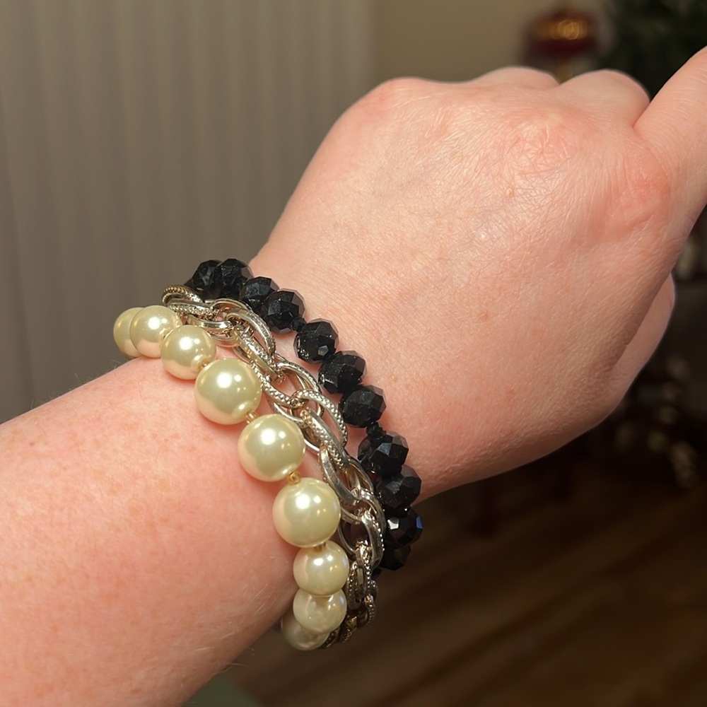White House Black Market Silver Chain Pearl Black Beaded Three Strand Bracelet